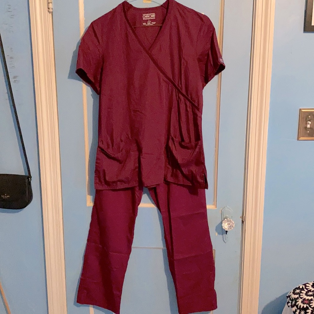 Cherokee scrub set